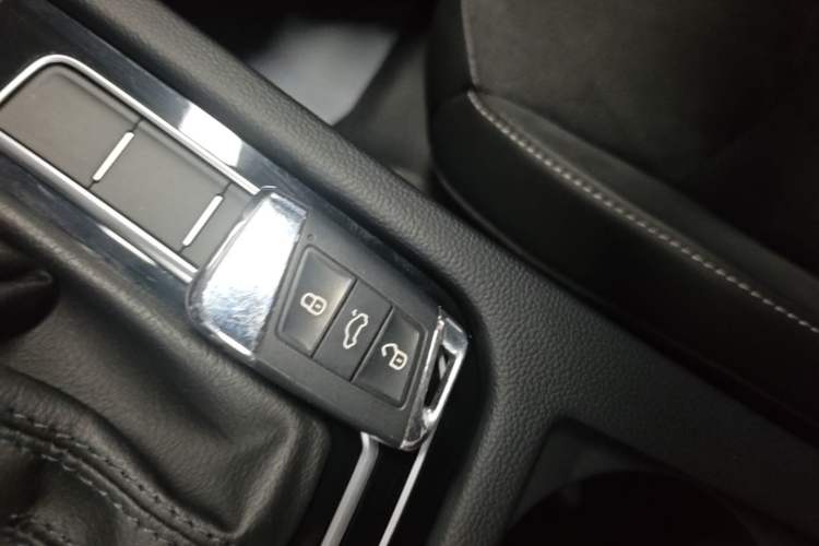 Used Volkswagen FAW-Volkswagen CC 2020 330TSI Huayan Edition China VI Standard Vehicle Key
