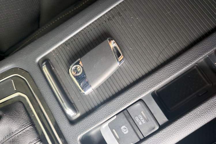 Used Volkswagen FAW-Volkswagen CC 2020 330TSI Glamour Edition China VI Standard Vehicle Key