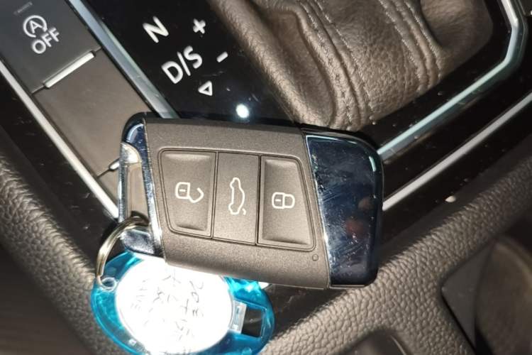 Used Volkswagen FAW-Volkswagen CC 2020 330TSI Glamour Edition China VI Standard Vehicle Key