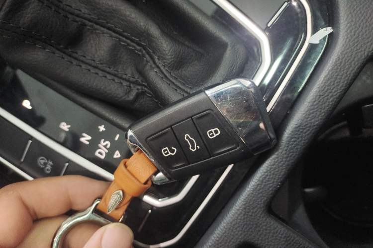 Used Volkswagen FAW-Volkswagen CC 2020 330TSI Huayan Edition China VI Standard Vehicle Key
