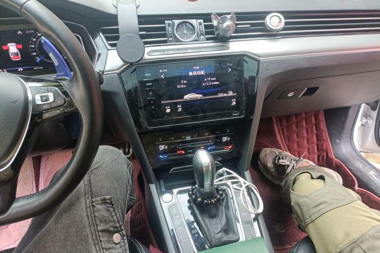 Used Volkswagen FAW-Volkswagen CC 2020 330TSI Glamour Edition China VI Standard Audio And AC Panel