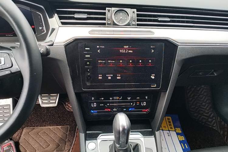 Used Volkswagen FAW-Volkswagen CC 2020 330TSI Glamour Edition China VI Standard Audio And AC Panel
