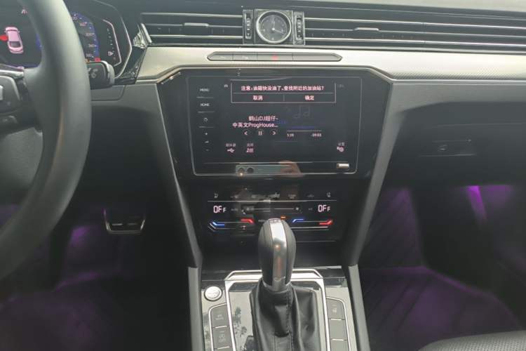 Used Volkswagen FAW-Volkswagen CC 2020 330TSI Glamour Edition China VI Standard Audio And AC Panel