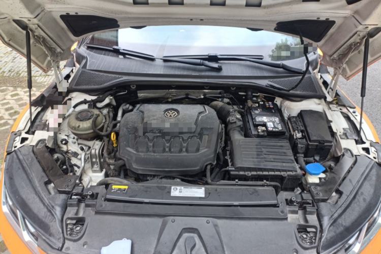 Used Volkswagen FAW-Volkswagen CC 2020 330TSI Glamour Edition China VI Standard Engine Bay