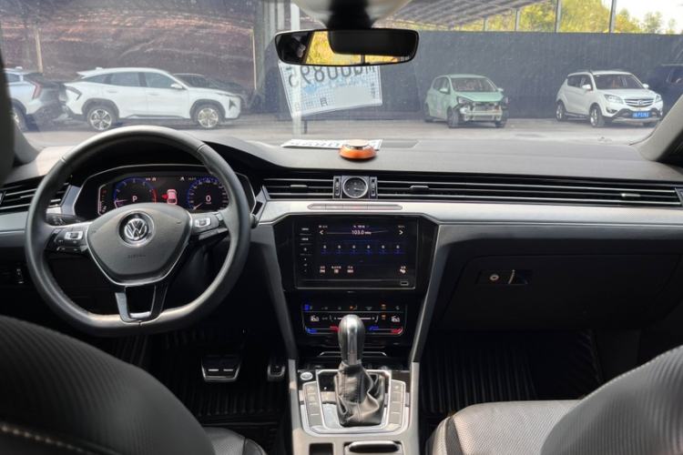 Used Volkswagen FAW-Volkswagen CC 2020 330TSI Glamour Edition China VI Standard Interior 1