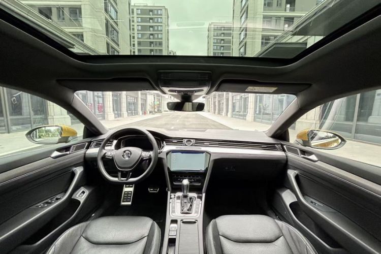 Used Volkswagen FAW-Volkswagen CC 2020 330TSI Glamour Edition China VI Standard Interior 3