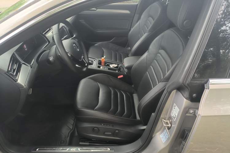Used Volkswagen FAW-Volkswagen CC 2020 330TSI Glamour Edition China VI Standard Left Front Seat