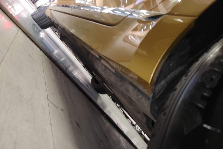 Used Volkswagen FAW-Volkswagen CC 2020 330TSI Glamour Edition China VI Standard Left Side Sill
