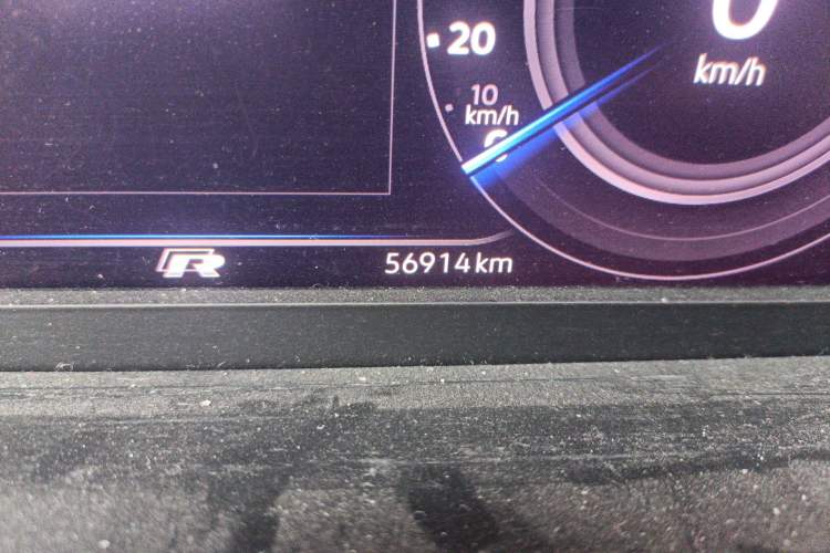 Used Volkswagen FAW-Volkswagen CC 2020 330TSI Glamour Edition China VI Standard Odometer Close Up