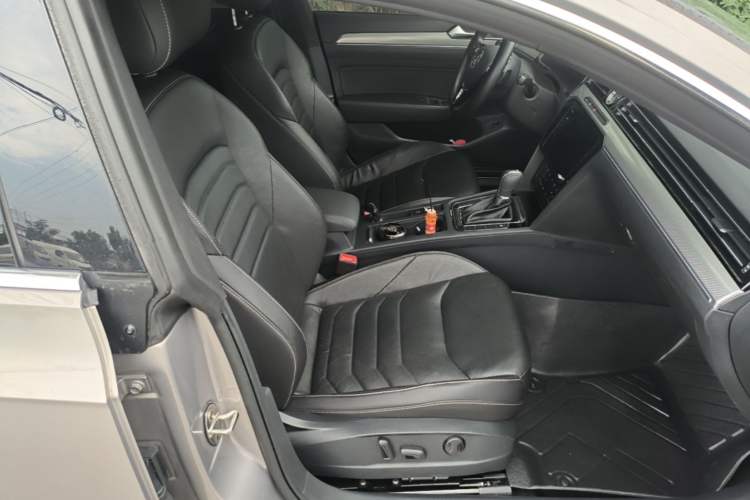 Used Volkswagen FAW-Volkswagen CC 2020 330TSI Glamour Edition China VI Standard Right Front Seat