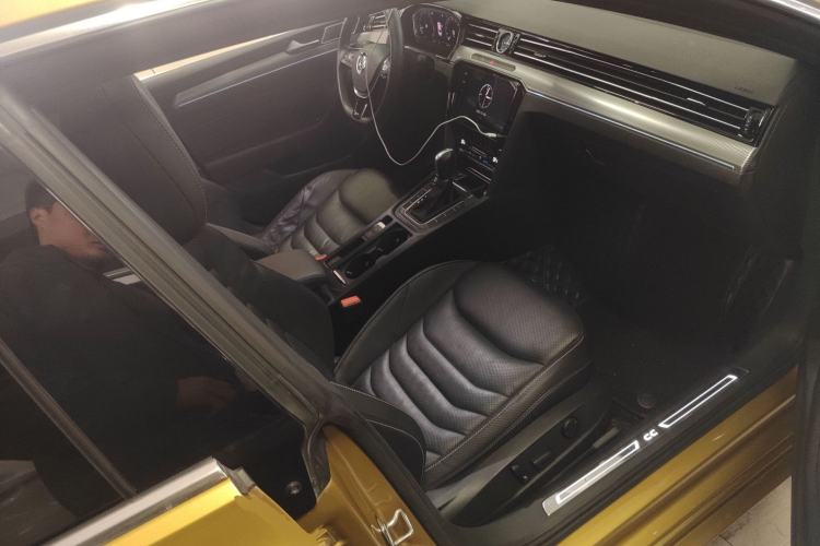 Used Volkswagen FAW-Volkswagen CC 2020 330TSI Glamour Edition China VI Standard Right Front Seat