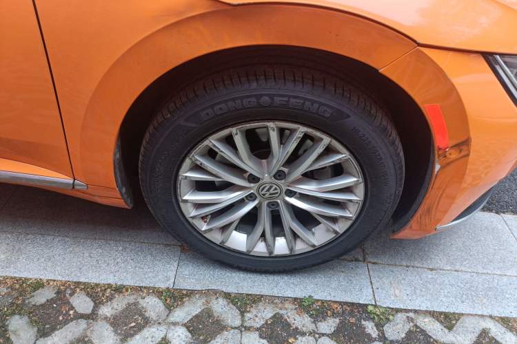 Used Volkswagen FAW-Volkswagen CC 2020 330TSI Glamour Edition China VI Standard Right Front Wheel Hub