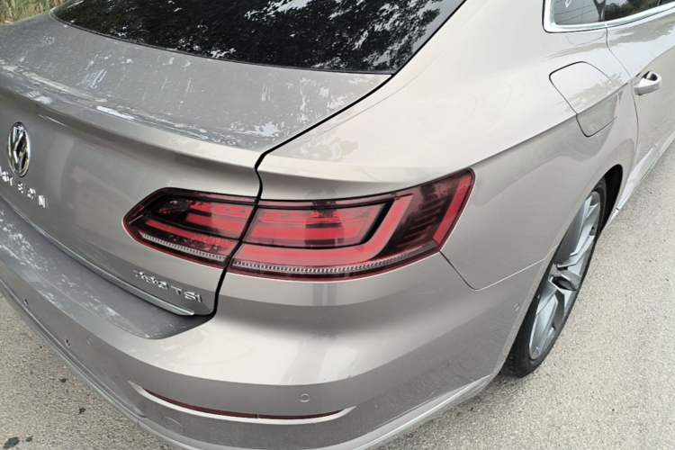 Used Volkswagen FAW-Volkswagen CC 2020 330TSI Glamour Edition China VI Standard Right Rear Taillight