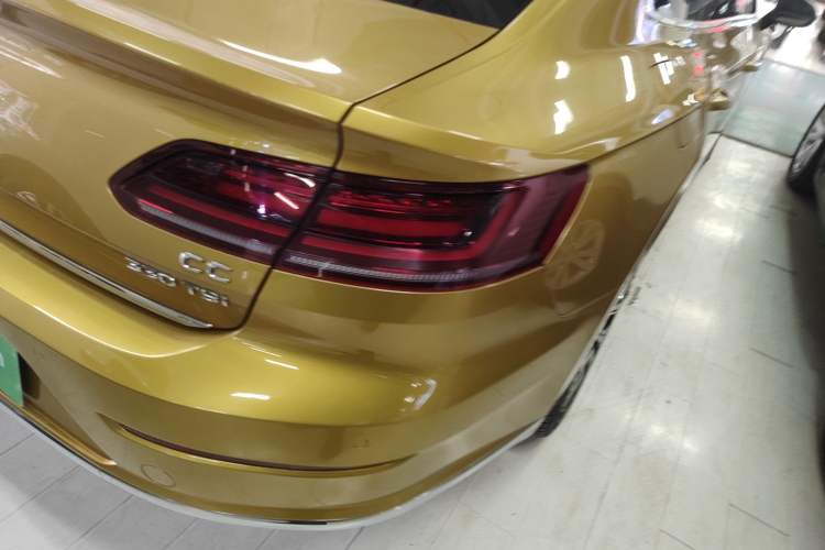 Used Volkswagen FAW-Volkswagen CC 2020 330TSI Glamour Edition China VI Standard Right Rear Taillight