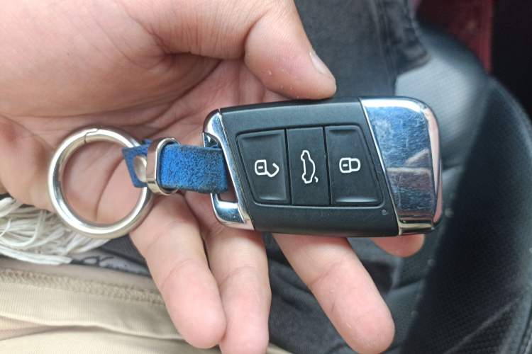 Used Volkswagen FAW-Volkswagen CC 2020 330TSI Glamour Edition China VI Standard Vehicle Key