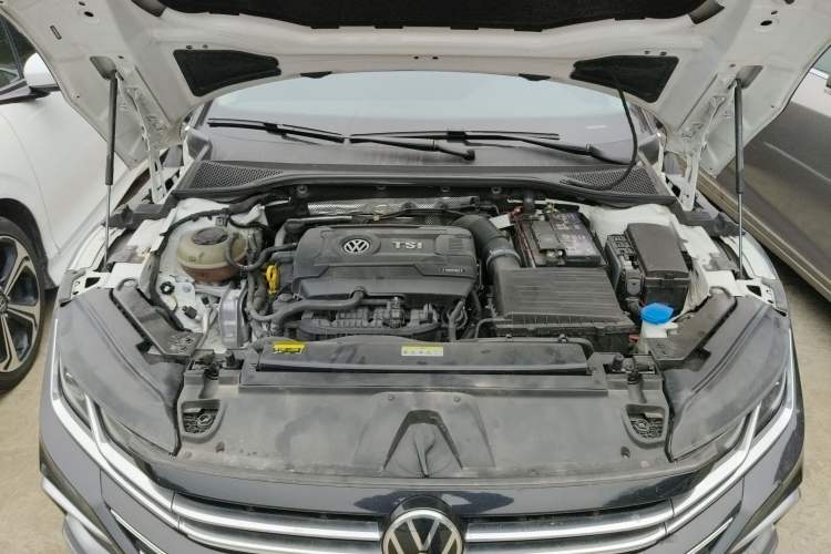 Used Volkswagen FAW-Volkswagen CC 2021 Estate Car 380TSI Vizion Edition Engine Bay