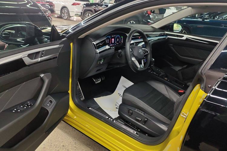 Used Volkswagen FAW-Volkswagen CC 2021 380TSI Striking Edition Interior 3