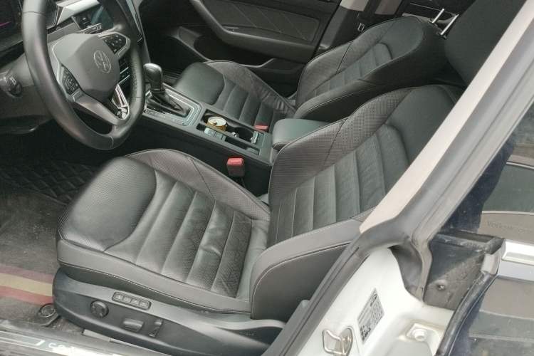Used Volkswagen FAW-Volkswagen CC 2021 Estate Car 380TSI Vizion Edition Left Front Seat
