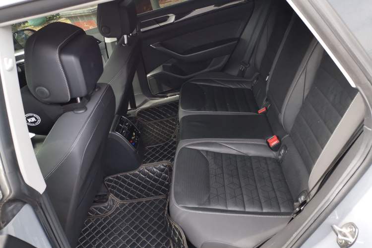 Used Volkswagen FAW-Volkswagen CC 2021 Estate Car 380TSI Vizion Edition Left Rear Seat
