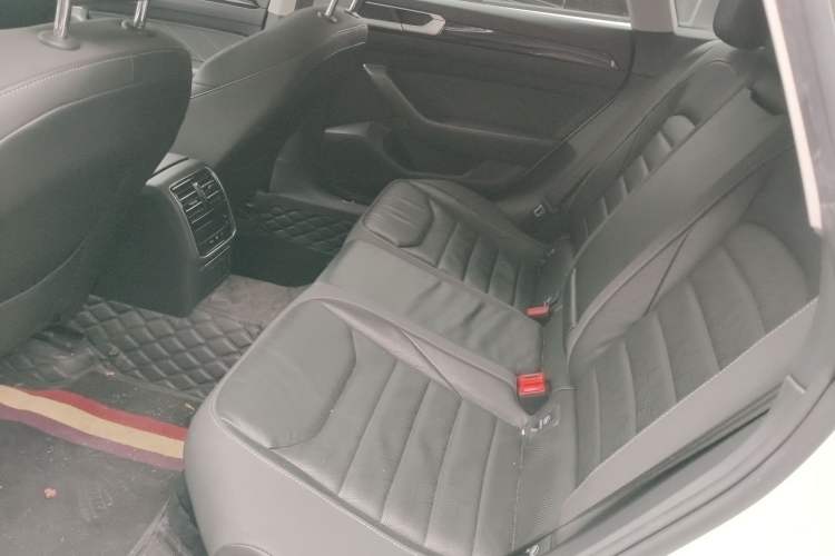 Used Volkswagen FAW-Volkswagen CC 2021 Estate Car 380TSI Vizion Edition Left Rear Seat