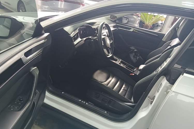 Used Volkswagen FAW-Volkswagen CC 2021 Estate Car 380TSI Vizion Edition Driver Seat