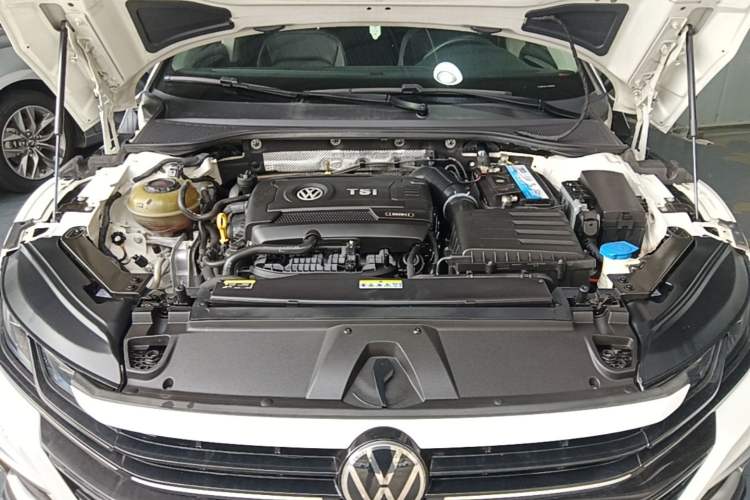 Used Volkswagen FAW-Volkswagen CC 2021 Estate Car 380TSI Vizion Edition Engine Bay