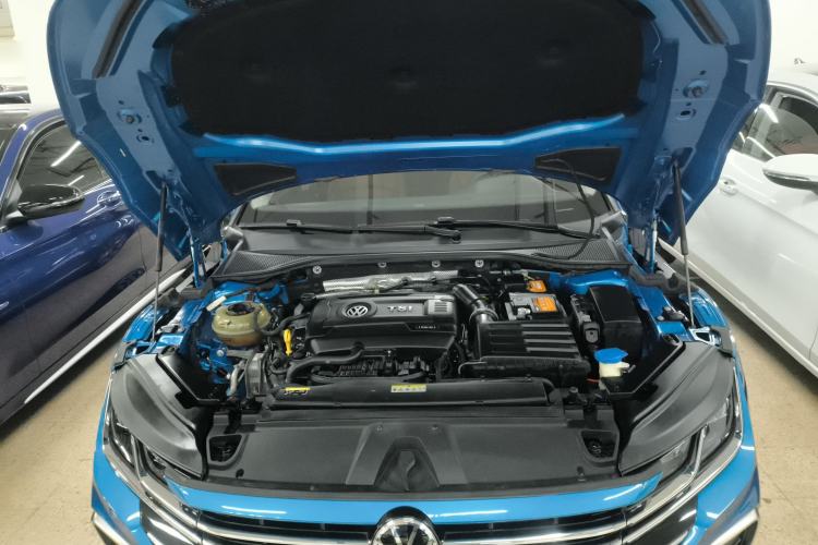 Used Volkswagen FAW-Volkswagen CC 2021 Estate Car 380TSI Vizion Edition Engine Bay