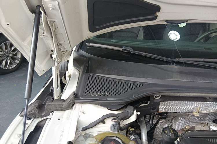 Used Volkswagen FAW-Volkswagen CC 2021 Estate Car 380TSI Vizion Edition Engine Bay Right