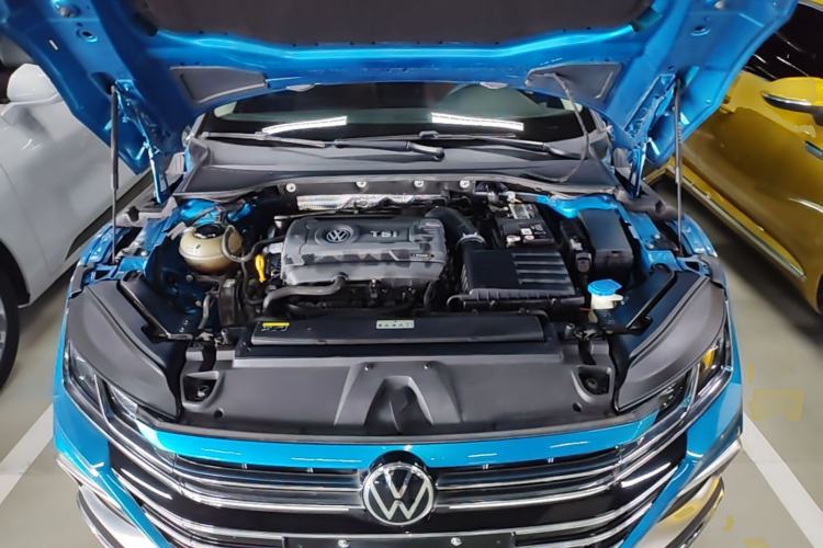 Used Volkswagen FAW-Volkswagen CC 2021 Estate Car 380TSI Vizion Edition Engine Bay