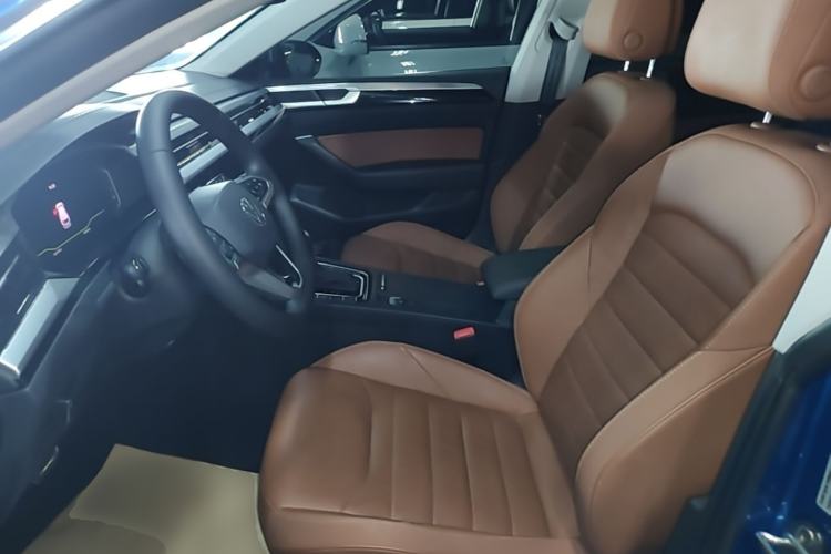 Used Volkswagen FAW-Volkswagen CC 2021 Estate Car 380TSI Vizion Edition Left Front Seat