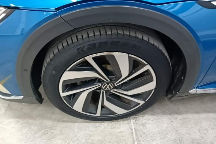 Used Volkswagen FAW-Volkswagen CC 2021 Estate Car 380TSI Vizion Edition Left Front Wheel Hub