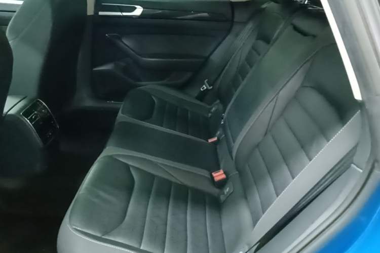 Used Volkswagen FAW-Volkswagen CC 2021 Estate Car 380TSI Vizion Edition Left Rear Seat