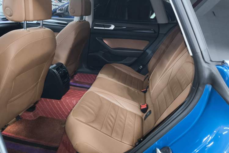 Used Volkswagen FAW-Volkswagen CC 2021 Estate Car 380TSI Vizion Edition Left Rear Seat