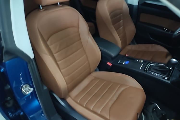 Used Volkswagen FAW-Volkswagen CC 2021 Estate Car 380TSI Vizion Edition Right Front Seat