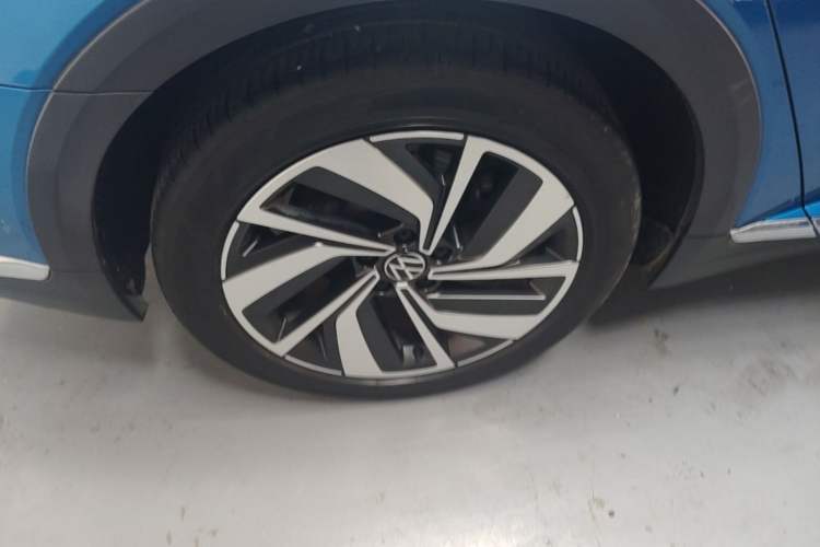 Used Volkswagen FAW-Volkswagen CC 2021 Estate Car 380TSI Vizion Edition Right Rear Wheel Hub