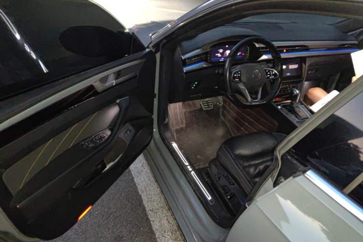 Used Volkswagen FAW-Volkswagen CC 2021 380TSI Striking Edition Driver Seat
