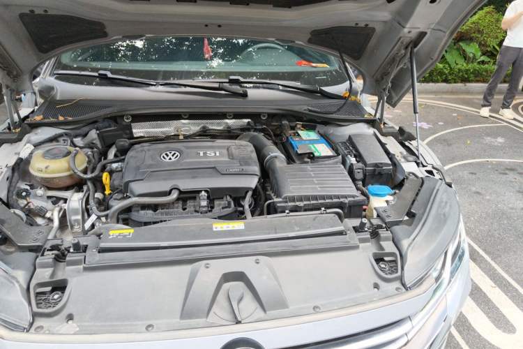 Used Volkswagen FAW-Volkswagen CC 2021 380TSI Striking Edition Engine Bay Left