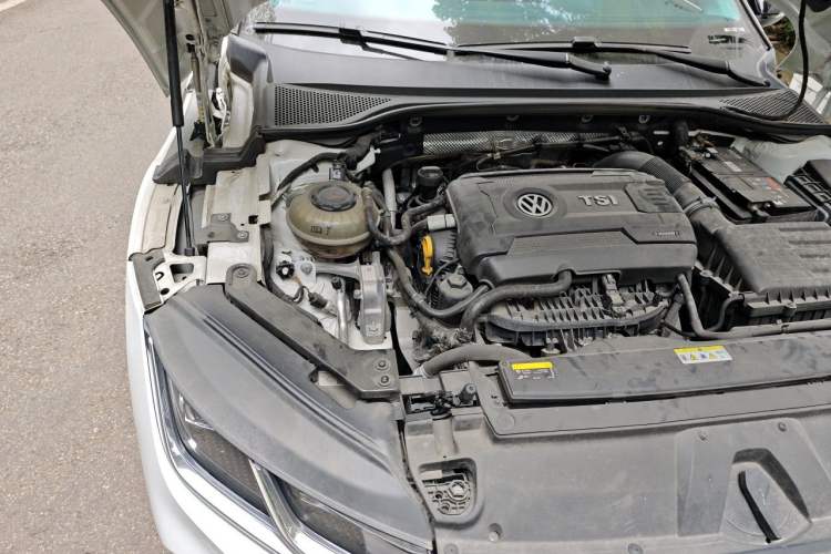 Used Volkswagen FAW-Volkswagen CC 2021 380TSI Striking Edition Engine Bay Right