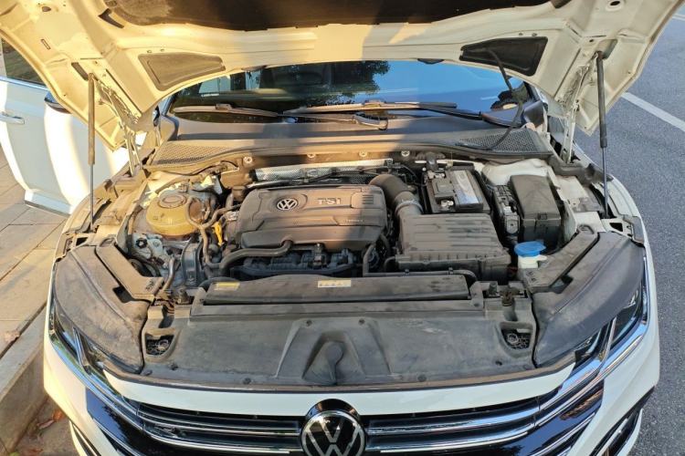 Used Volkswagen FAW-Volkswagen CC 2021 380TSI Striking Edition Engine Bay
