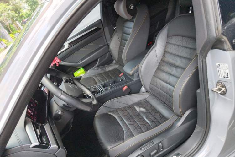 Used Volkswagen FAW-Volkswagen CC 2021 380TSI Striking Edition Left Front Seat