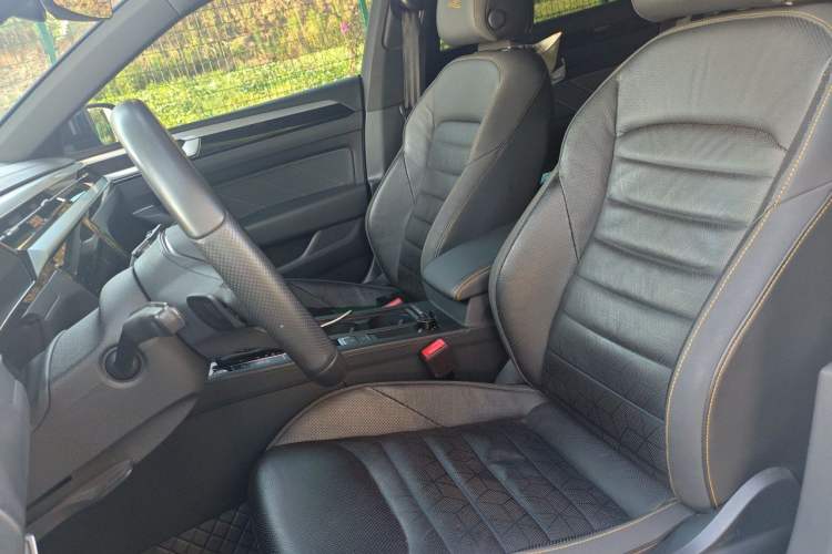 Used Volkswagen FAW-Volkswagen CC 2021 380TSI Striking Edition Left Front Seat