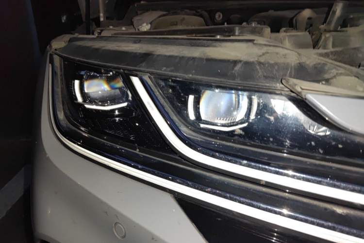 Used Volkswagen FAW-Volkswagen CC 2021 380TSI Striking Edition Right Front Headlight