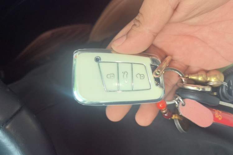 Used Volkswagen FAW-Volkswagen CC 2021 Estate Car 380TSI Vizion Edition Vehicle Key