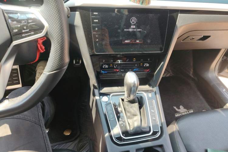 Used Volkswagen FAW-Volkswagen CC 2021 380TSI Striking Edition 30th Anniversary Model Audio And AC Panel