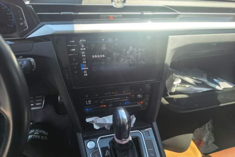 Used Volkswagen FAW-Volkswagen CC 2021 Estate Car 380TSI Vizion Edition Audio And AC Panel