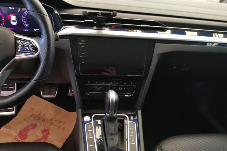 Used Volkswagen FAW-Volkswagen CC 2021 380TSI Striking Edition Audio And AC Panel