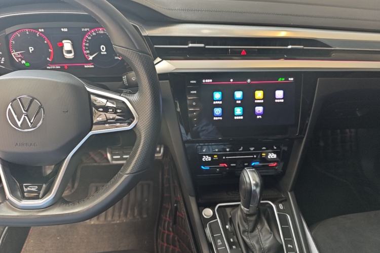 Used Volkswagen FAW-Volkswagen CC 2021 330TSI Ignite Edition Center Console