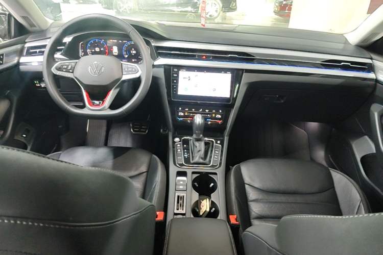 Used Volkswagen FAW-Volkswagen CC 2021 Estate Car 380TSI Vizion Edition Center Console