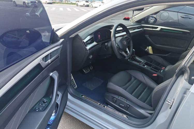Used Volkswagen FAW-Volkswagen CC 2021 380TSI Striking Edition Driver Seat