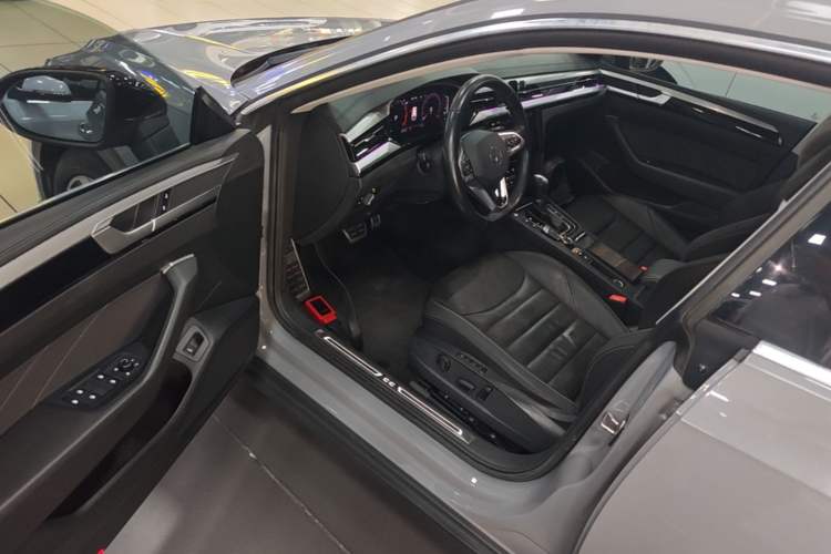 Used Volkswagen FAW-Volkswagen CC 2021 Estate Car 380TSI Vizion Edition Driver Seat